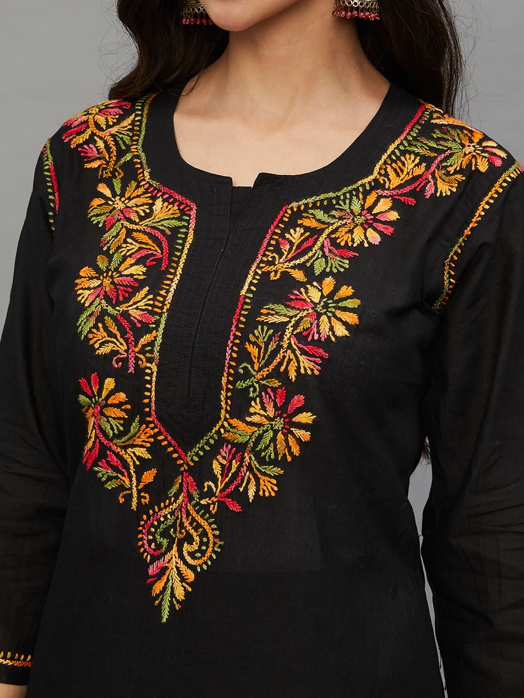 Luxury Emporium| set of two chikan karigari kurta set