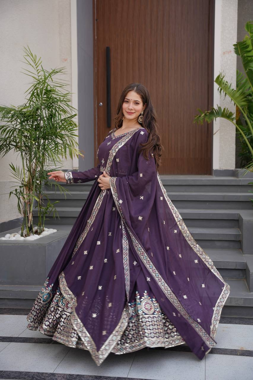 Heavy Diamond Silk work | Luxuryemporium |: Embroidery Threads & Sequins Work| ANARKALI
