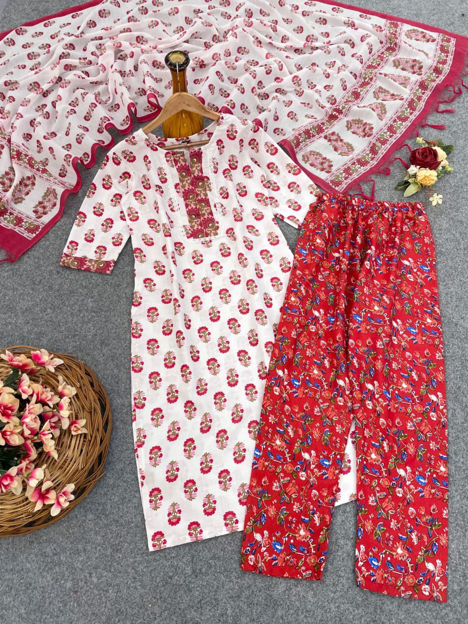 Manik wadrobe Kurta Dupatta with Gotta Work