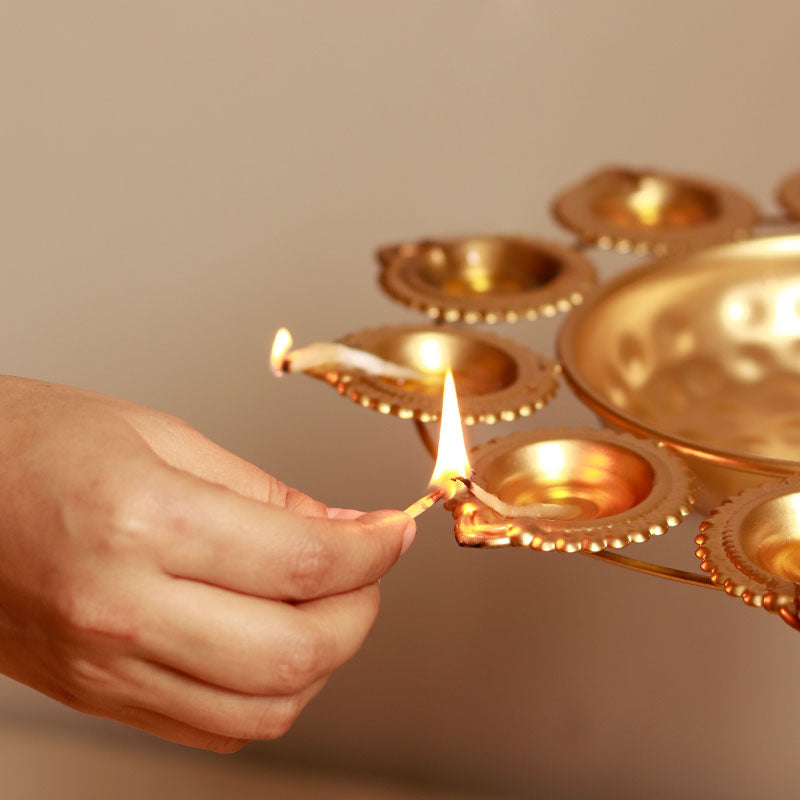 Aesthetic Flora Diya Urli with Stand for Home Decor Gold Decorative for Floating Flowers and Candles Entrance Around | Floral Diya Set for Home Decor | Color- Gold (Large)