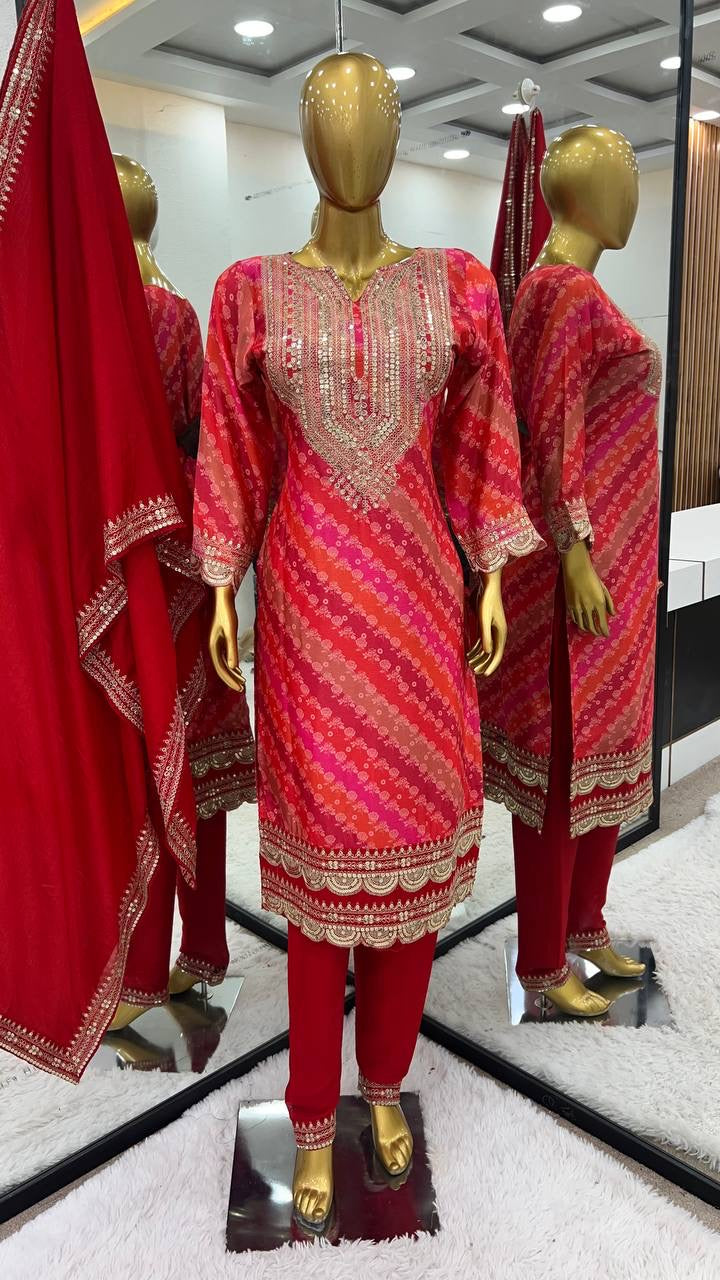 Party look Chinon Heavy Embroidery Suit