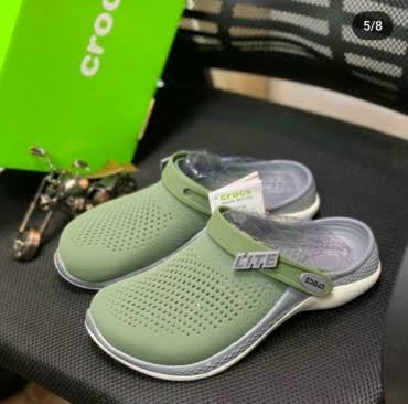 Crocs lite ride green clogs