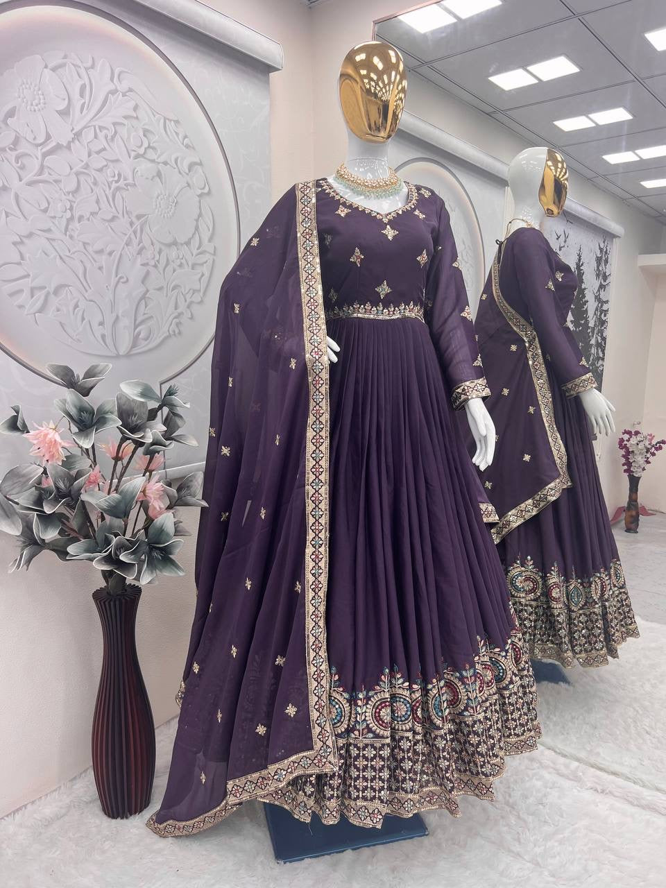 Heavy Diamond Silk work | Luxuryemporium |: Embroidery Threads & Sequins Work| ANARKALI