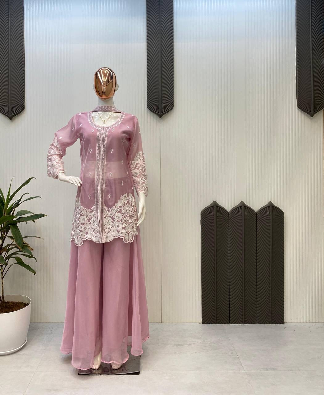 LUXURY EMPORIUM | NEW FOUR PIECE INDO-WESTERN OUTFIT FOR TRENDY WEDDING SEASON