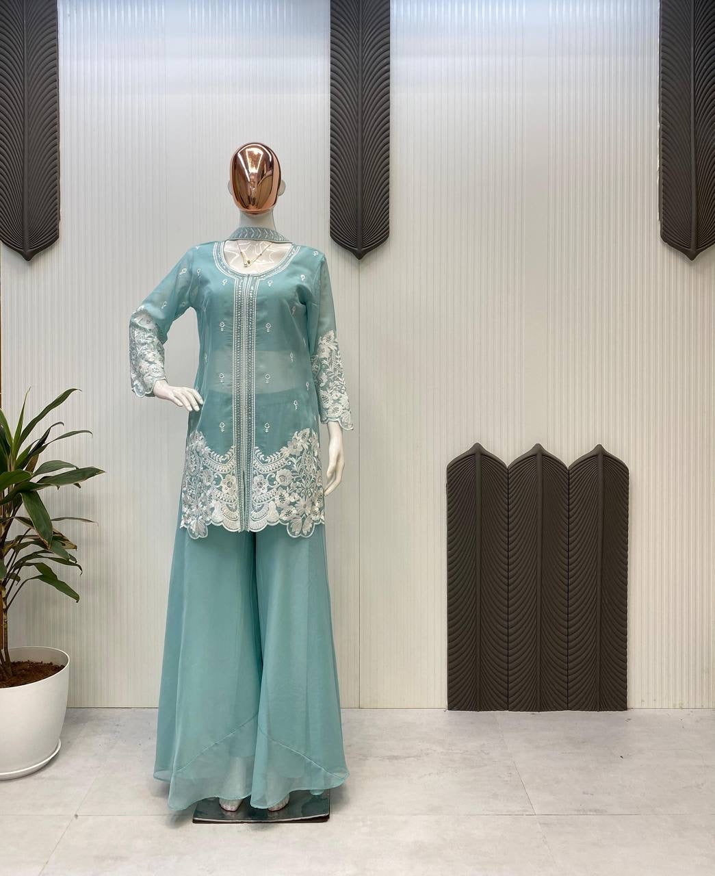 LUXURY EMPORIUM | NEW FOUR PIECE INDO-WESTERN OUTFIT FOR TRENDY WEDDING SEASON