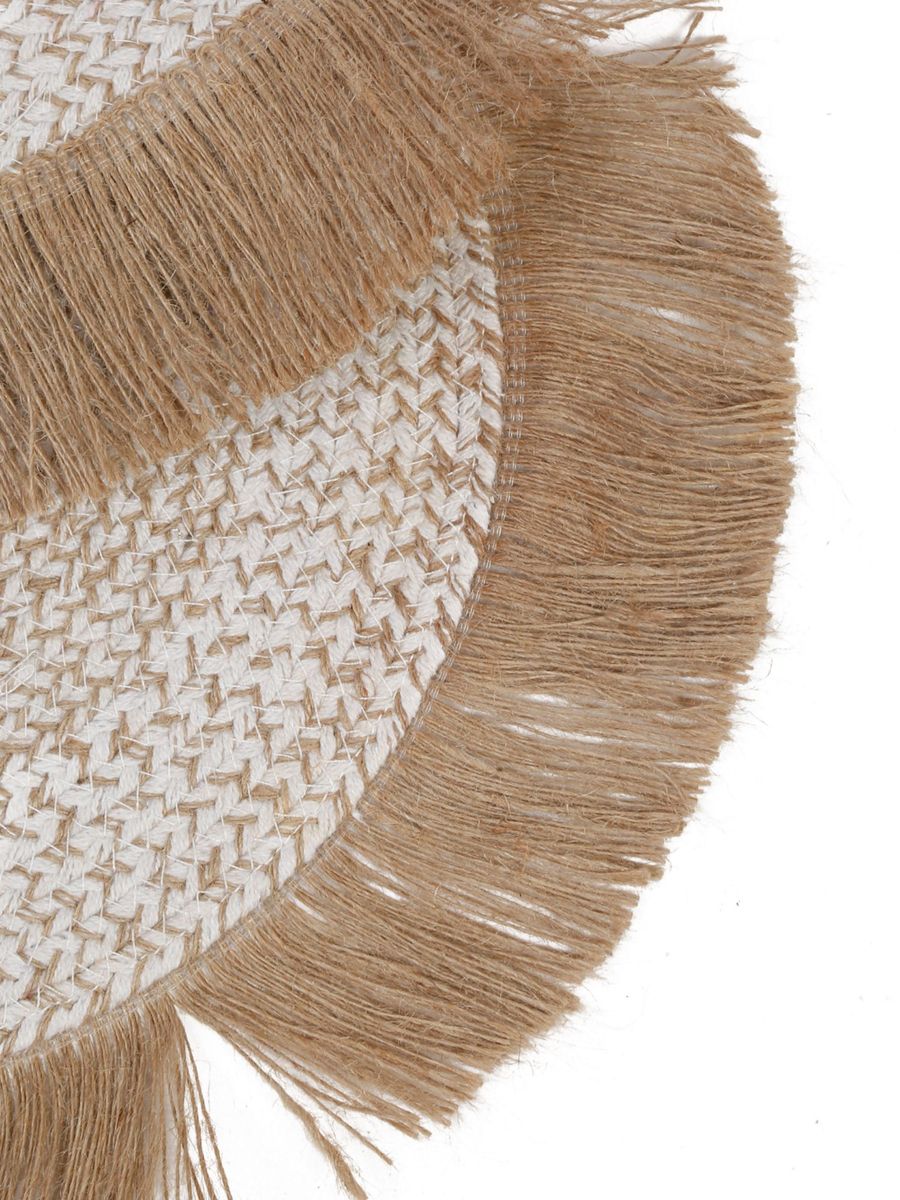 LUXURY EMPORIUM |
Set Of 6 Beige Self Design Jute Reversible Table Placemats