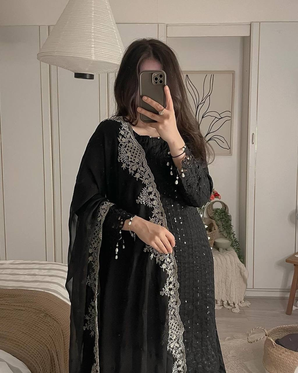 Party wear Black beauty dress | LUXURY EMPORIUM | HEAVY GEORGETTE