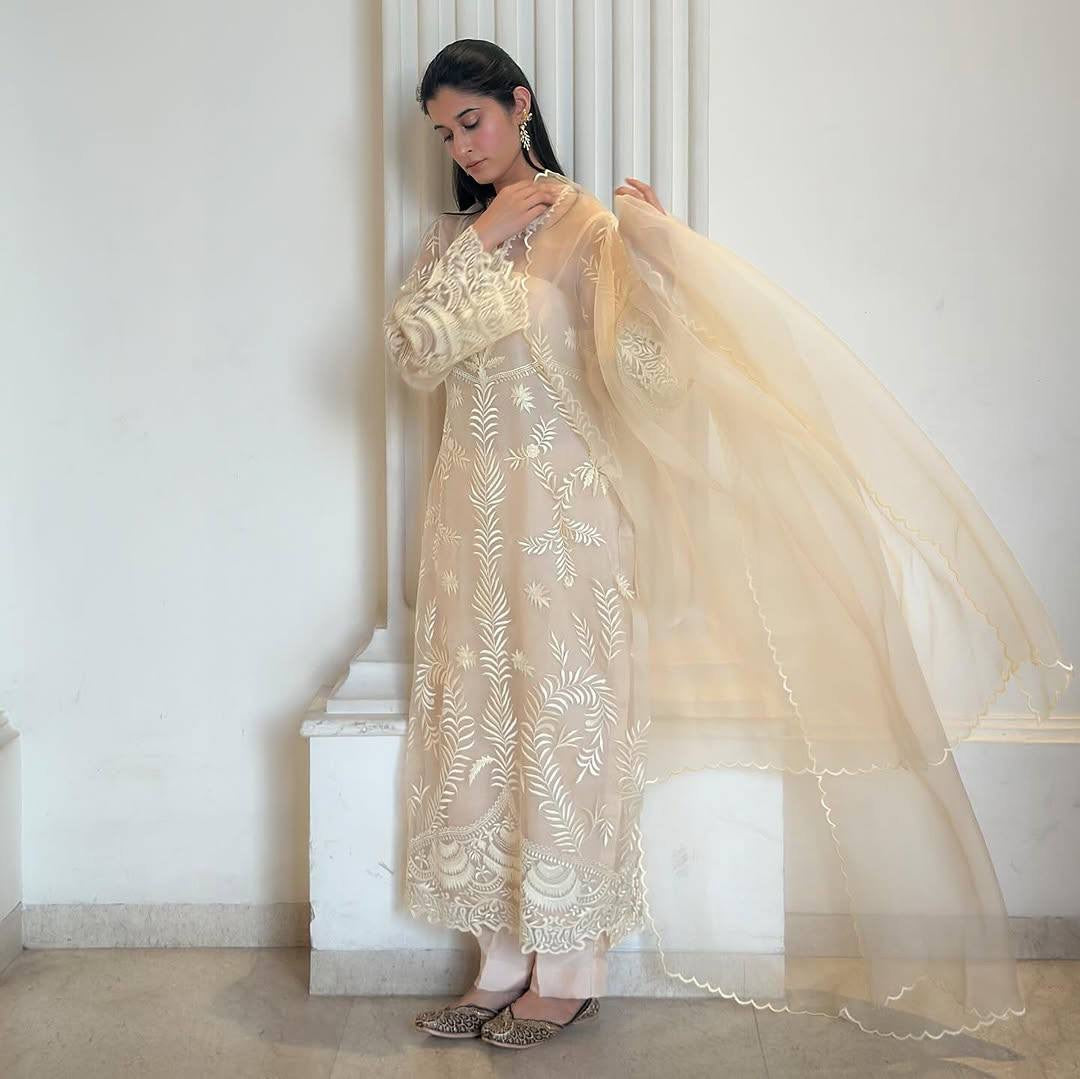 Noorani White heavy work collection | LUXURY EMPORIUM | FULL STITCHED