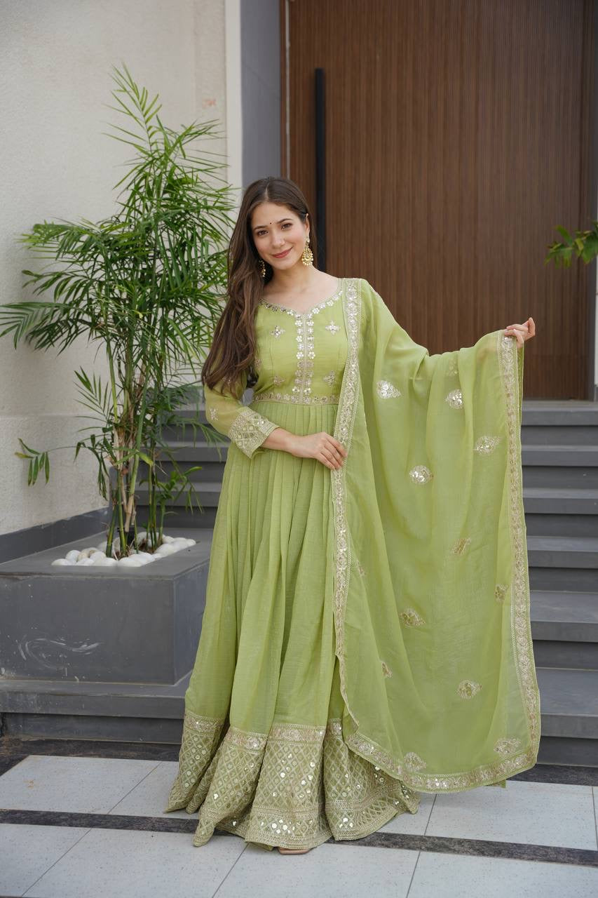 Luxuryemporium | SUTLEJ| HEAVY CRUNCH CRUSH SILK | embroidery | partywear classy suit
