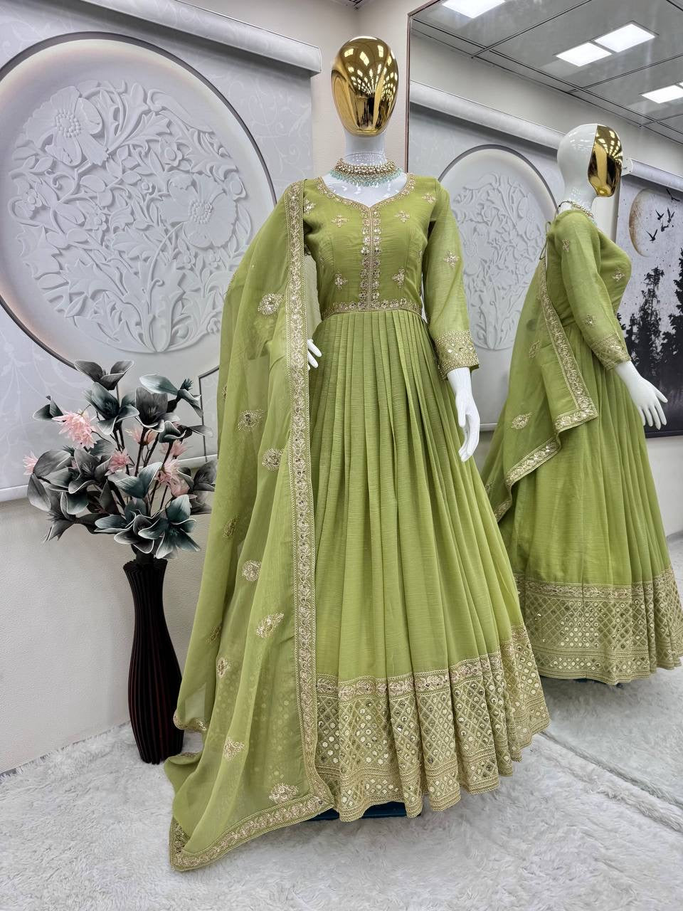 Luxuryemporium | SUTLEJ| HEAVY CRUNCH CRUSH SILK | embroidery | partywear classy suit