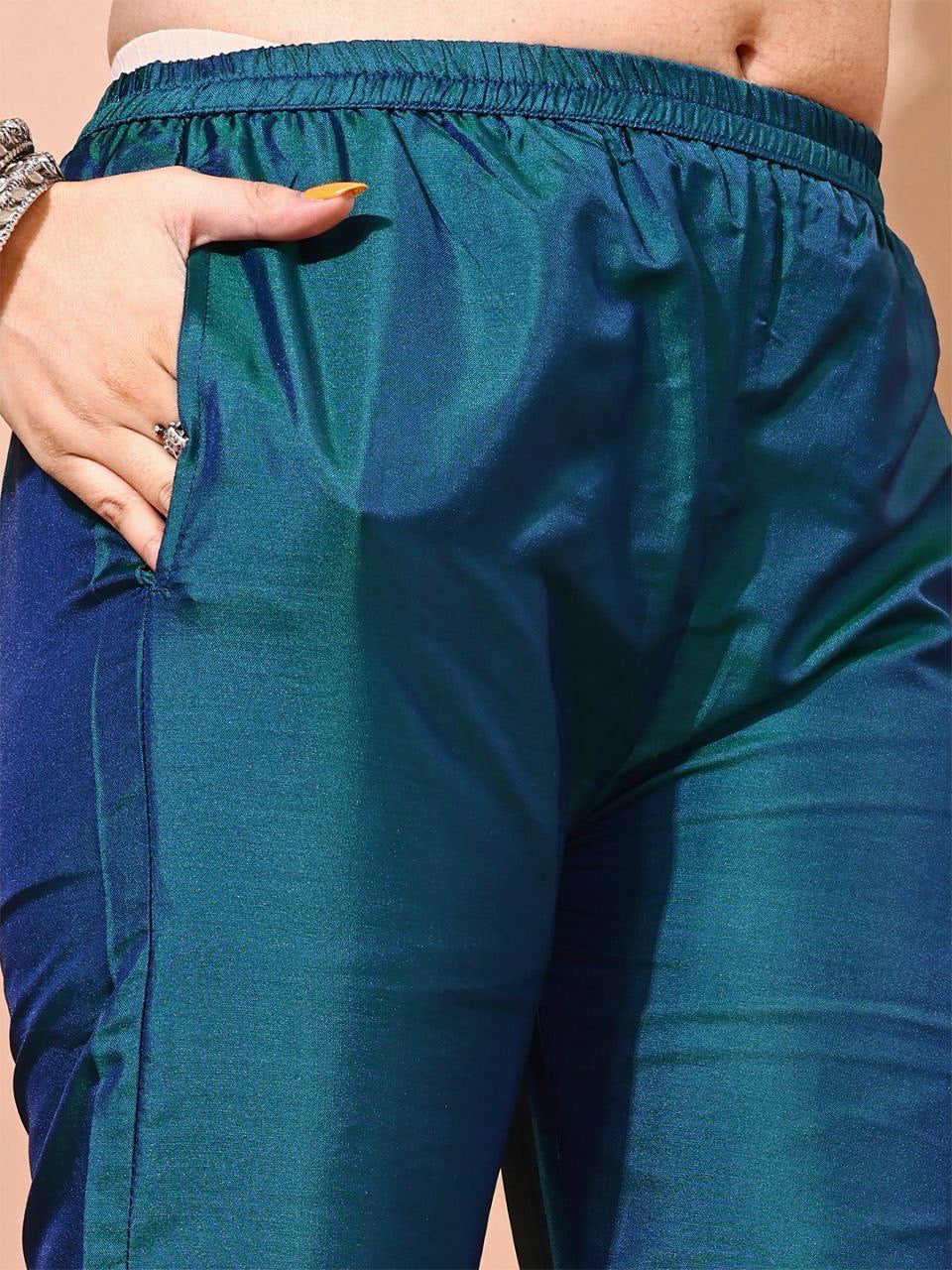 SOFT ORGANZA WITH DIGITAL PRINTD & HALF INNER | LUXURY EMPORIUM | Four Shades