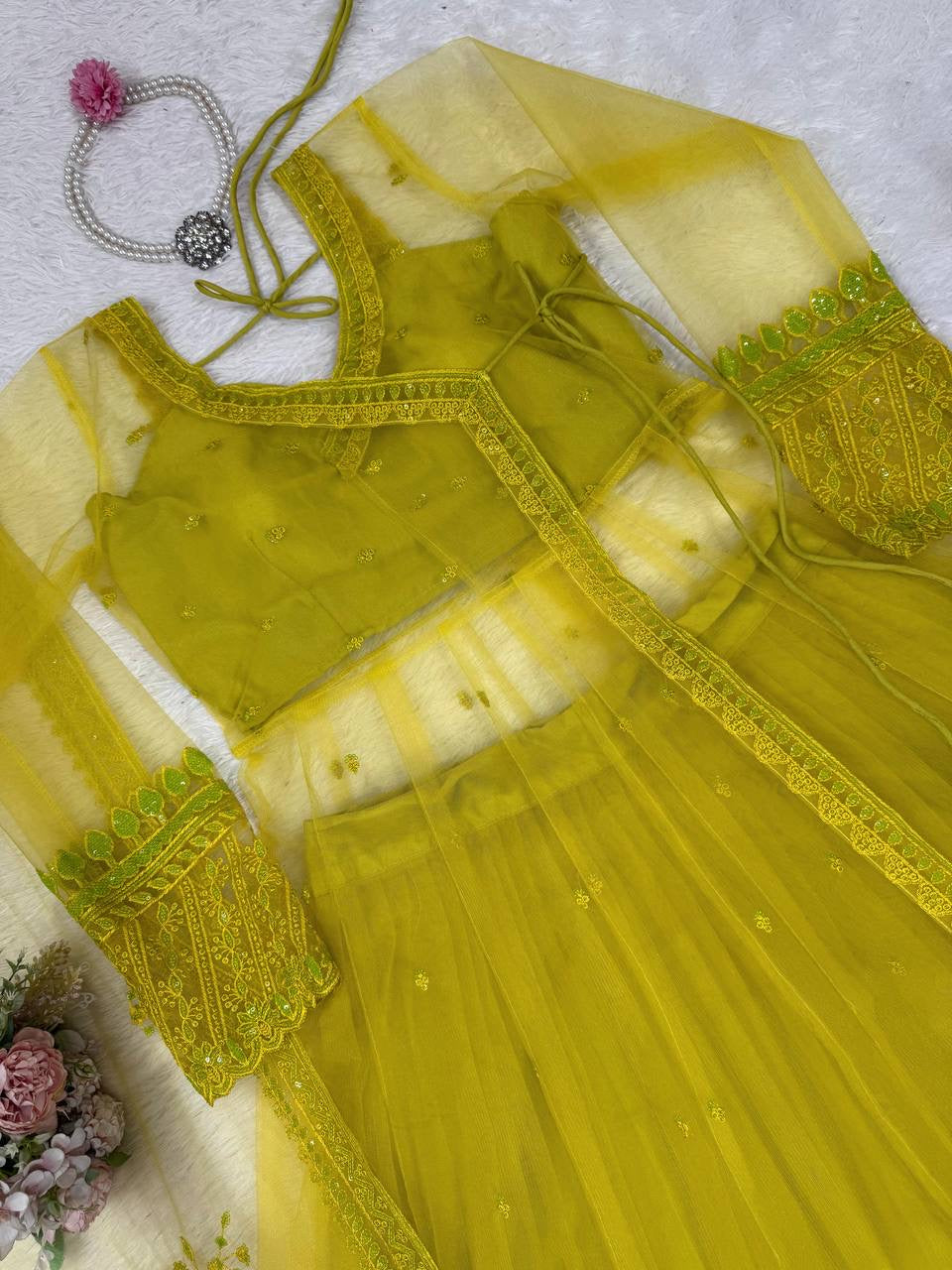 NOORZARA | Luxury Emporium | Partywear Set | Thread with Sequin Embroidery