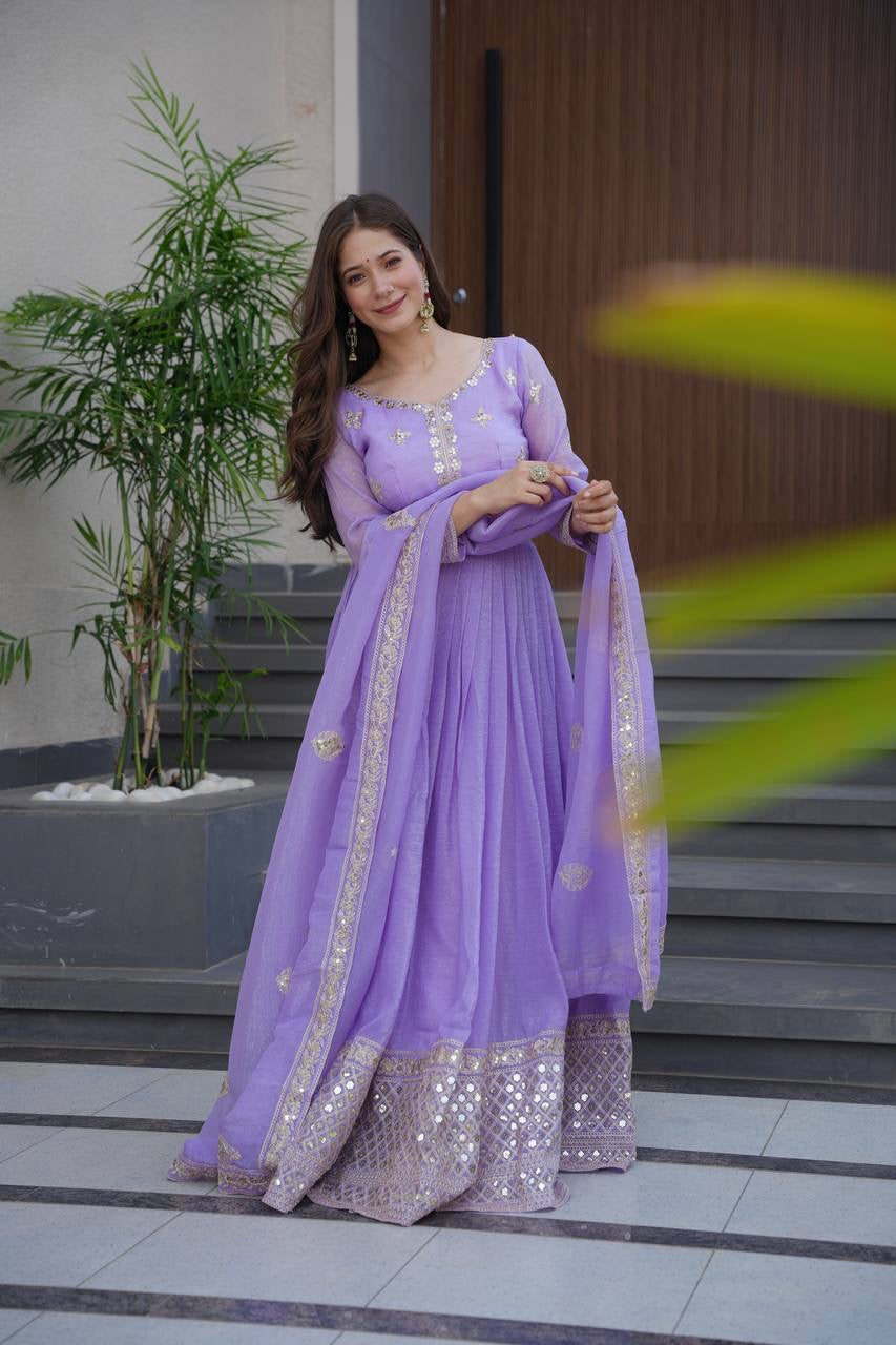 Luxuryemporium | SUTLEJ| HEAVY CRUNCH CRUSH SILK | embroidery | partywear classy suit