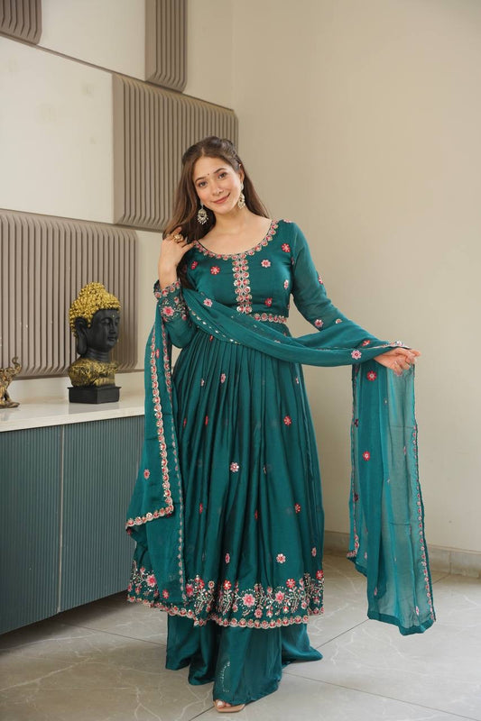 Jasmine| HeavyCrush embroidery | partywear| LUXURYEMPORIUM |
