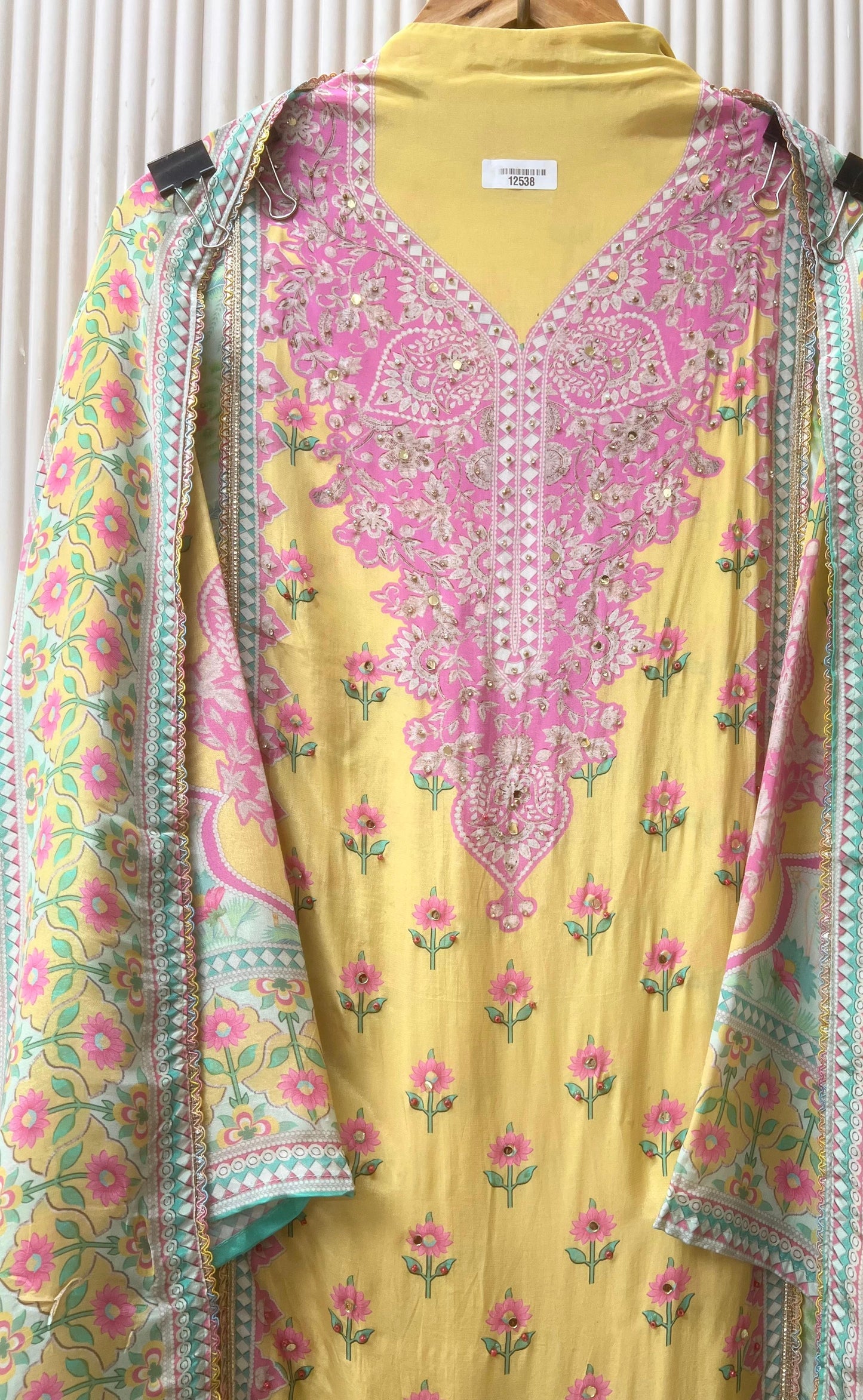 RUBAROO MUSLIN | UNSTITCHED SUIT WITH PASTEL SHADES | LUXURY EMPORIUM