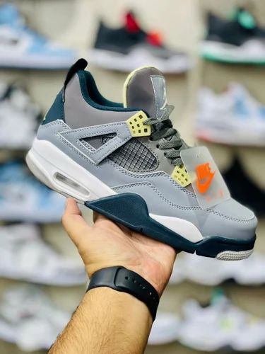 Nike air Jordan Retro 4
