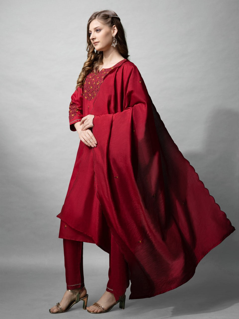 Manik wadrobe Cotton kurti pant and silk dupatta