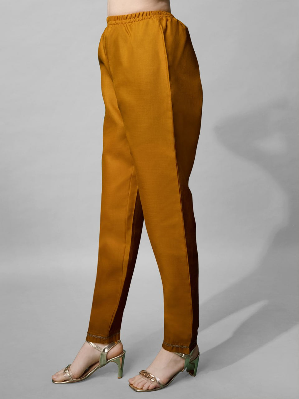 Manik wadrobe Cotton kurti pant and silk dupatta