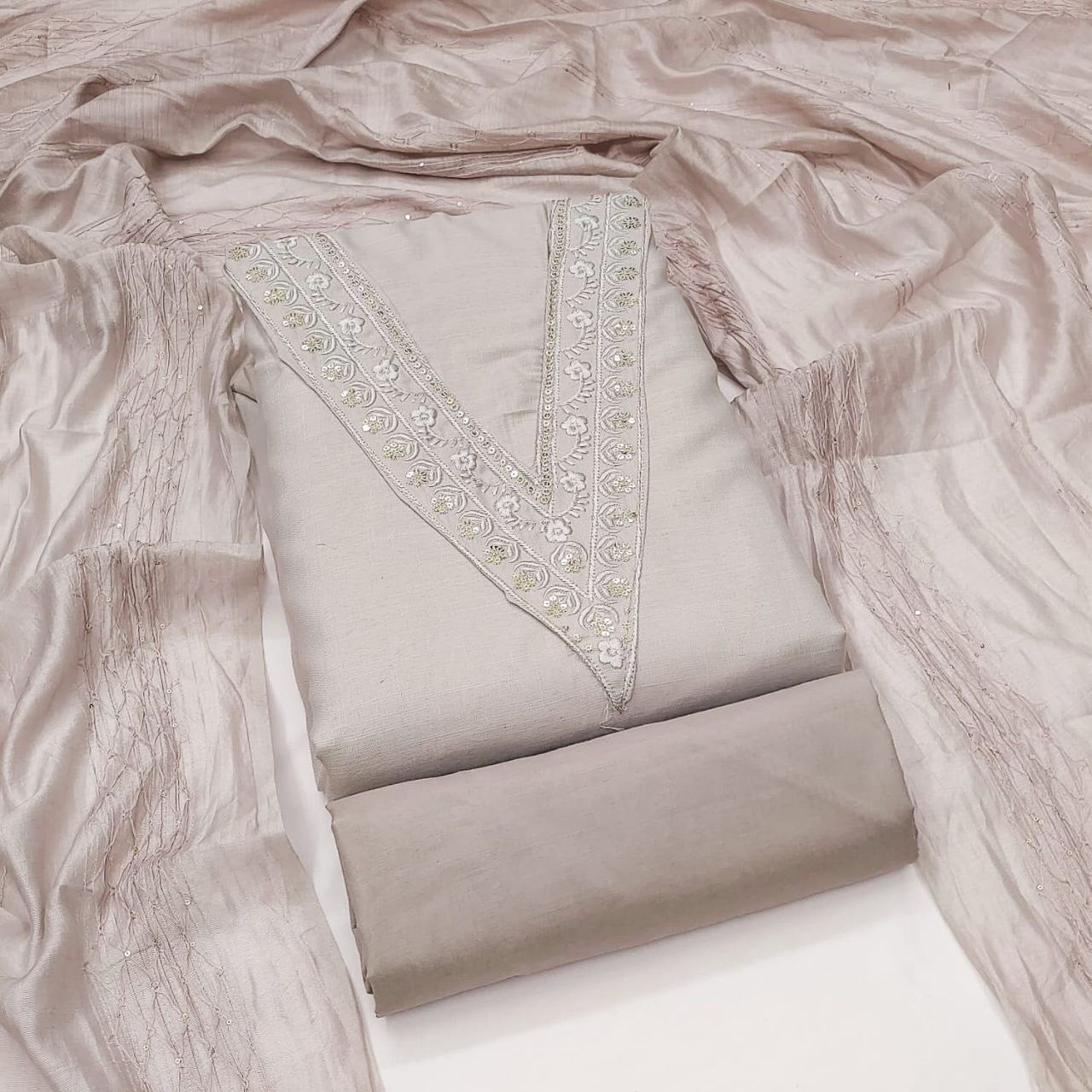 Exclusive Dress Material Suit  For WomenTop  ~ Luxury Emporium ~ Suit piece