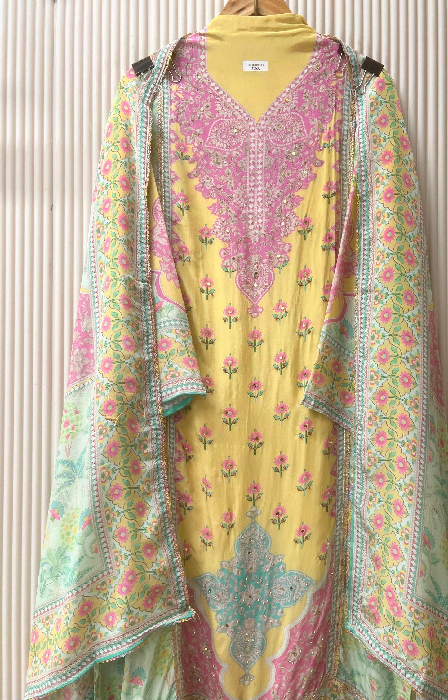 RUBAROO MUSLIN | UNSTITCHED SUIT WITH PASTEL SHADES | LUXURY EMPORIUM