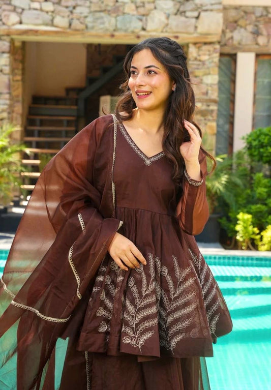 RIMJHIM| Heavy Star Georgette  With Beautiful work | LUXURYEMPORIUM