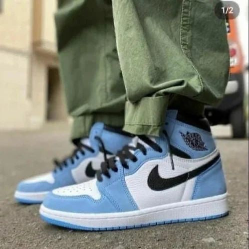 Nike Air Jordan retro 1 University blue 07