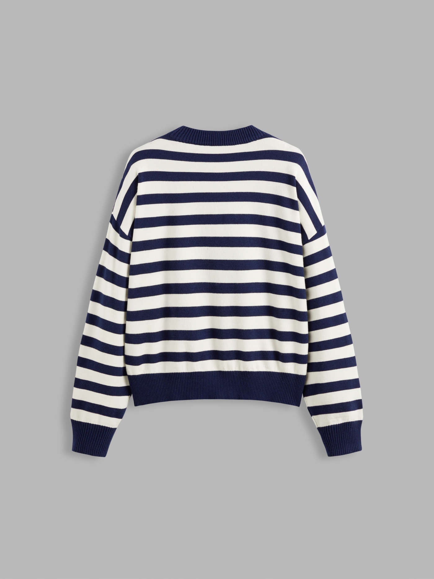 KNIT ROUND NECKLINE BEAR GRAPHIC STRIPED SWEATER CURVE & PLUS| Luxury Emporium | brand-reselling | BRAND- Cider