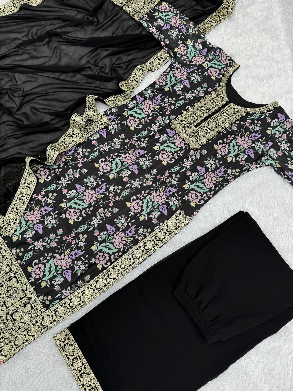 Long Kurti - Plazzo With Dupatta | LUXURY EMPORIUM | via wedding edition